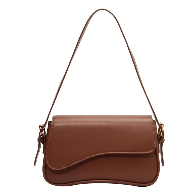 Luxe Shoulder Bag in Faux Leather - Stylish Everyday Handbag for Women
