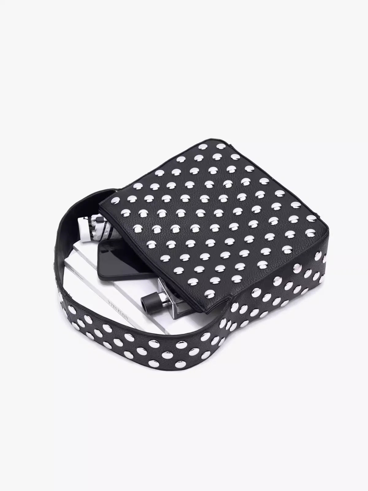 Structured Black Shoulder Bag with Ebon Élan Design for Everyday Use