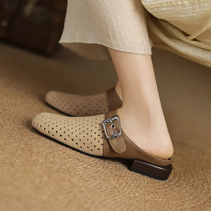 Comfortable Wooden Clogs for Everyday Wear - Stylish Slip-On Design