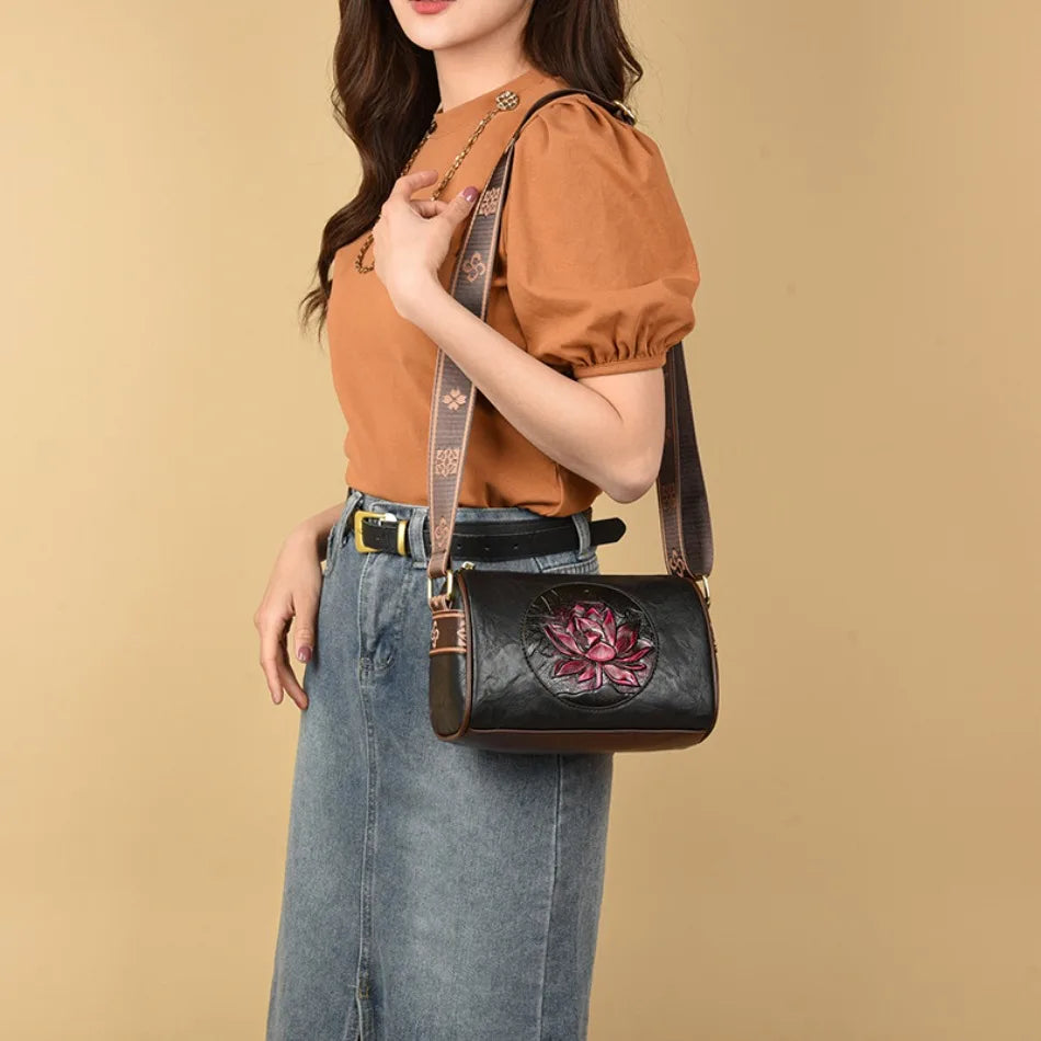 Eco-Friendly Leather Handbag – Compact Design for Everyday Use