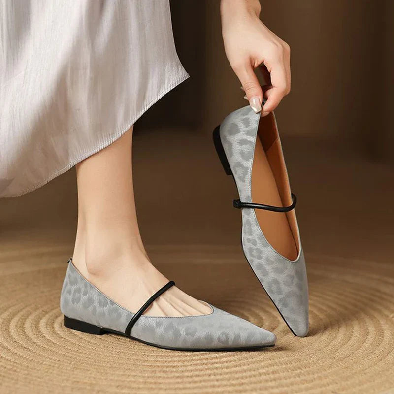 Leather Flats for Women - Comfortable Slip-On Design for Everyday Wear
