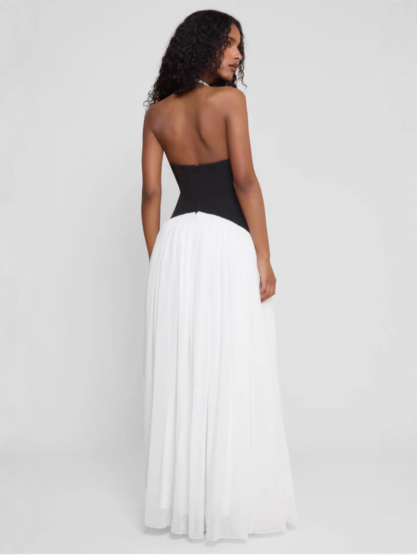 Sculpting Corset Halterneck Maxi Dress with Plunge Neckline for Evening Wear