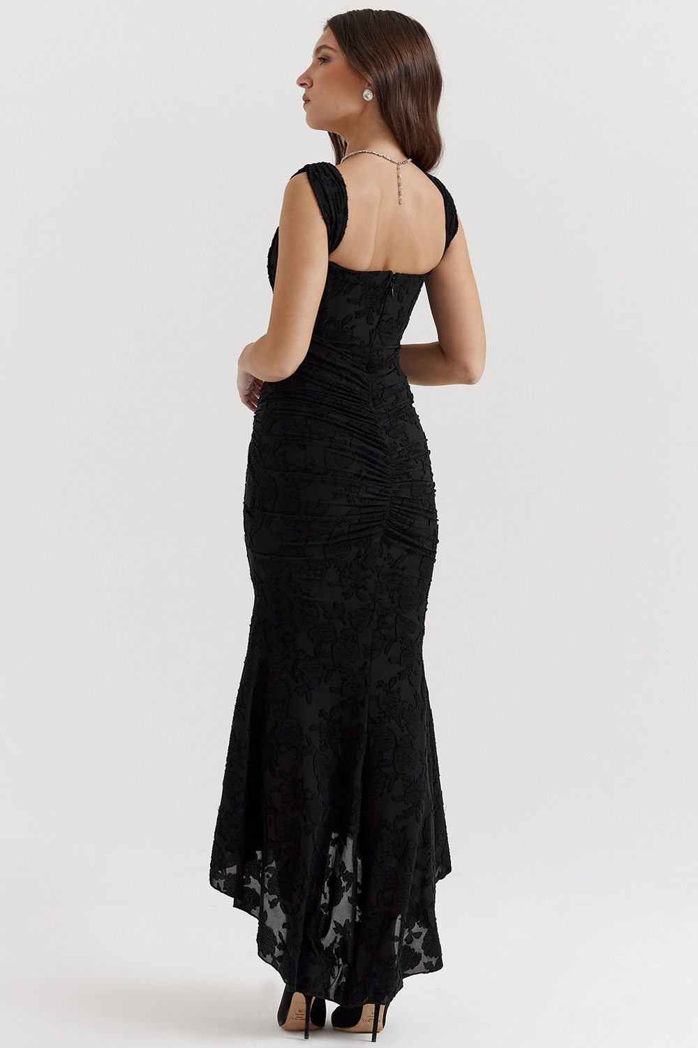 Sculpting Lace Maxi Dress | Sleeveless Design for Formal Events and Parties