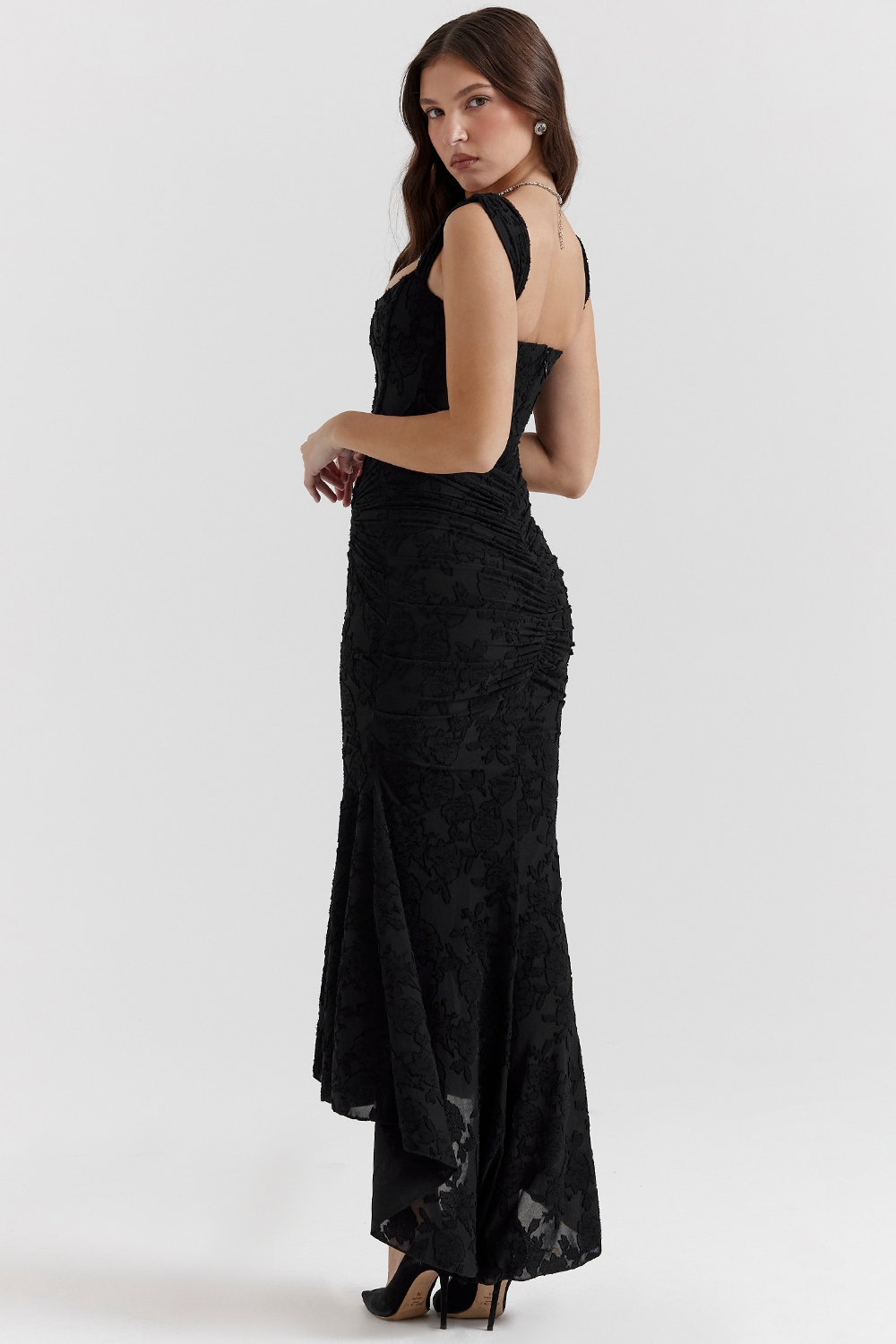 Sculpting Lace Maxi Dress | Sleeveless Design for Formal Events and Parties