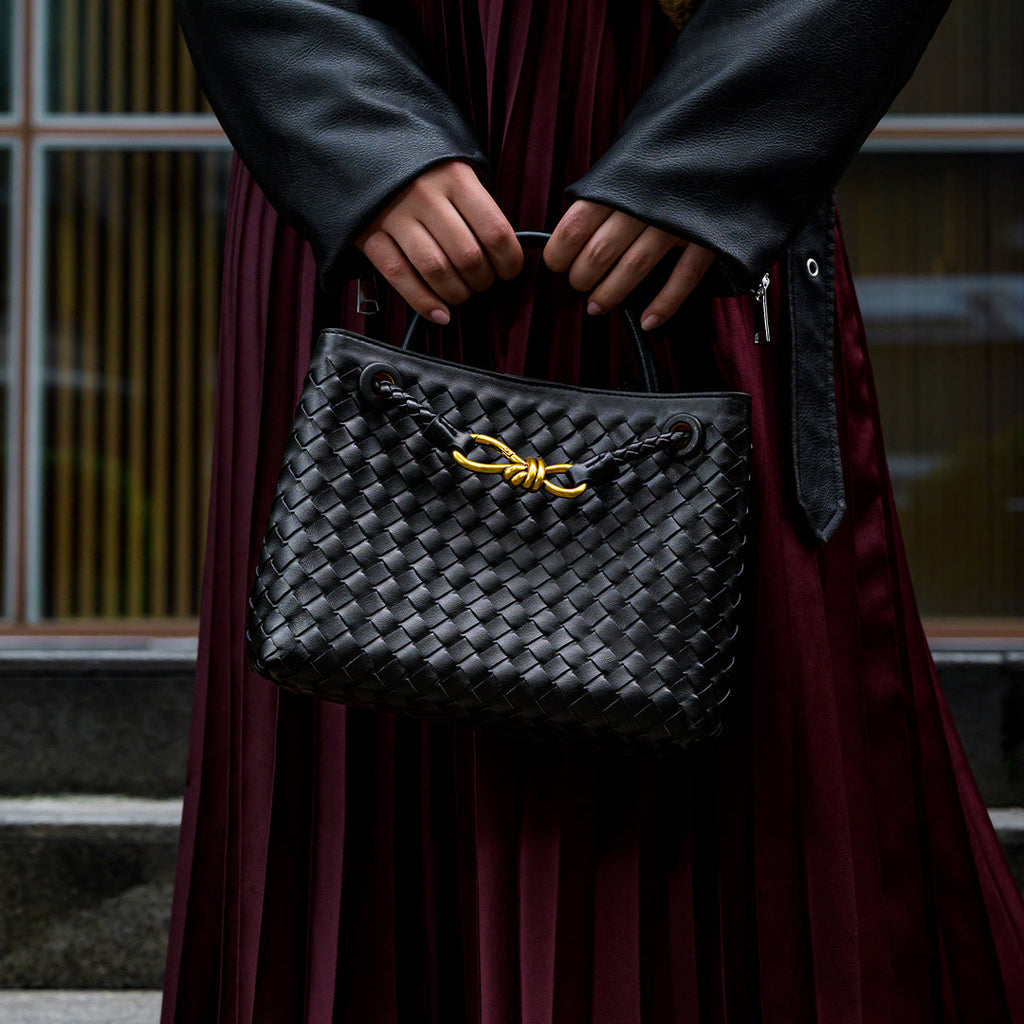 Woven Crossbody Bag - Elegant Design for Everyday Use and Timeless Style