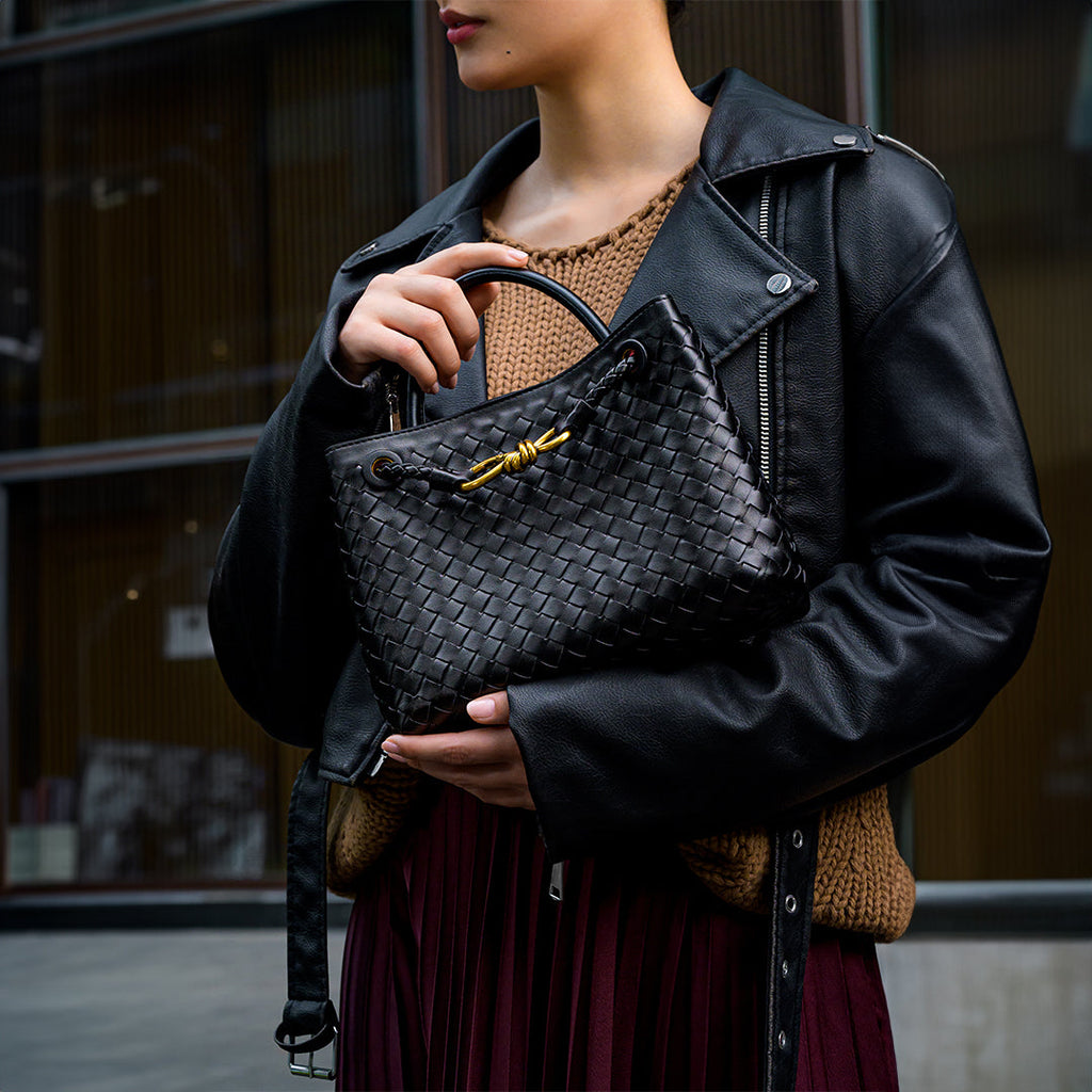 Woven Crossbody Bag - Elegant Design for Everyday Use and Timeless Style