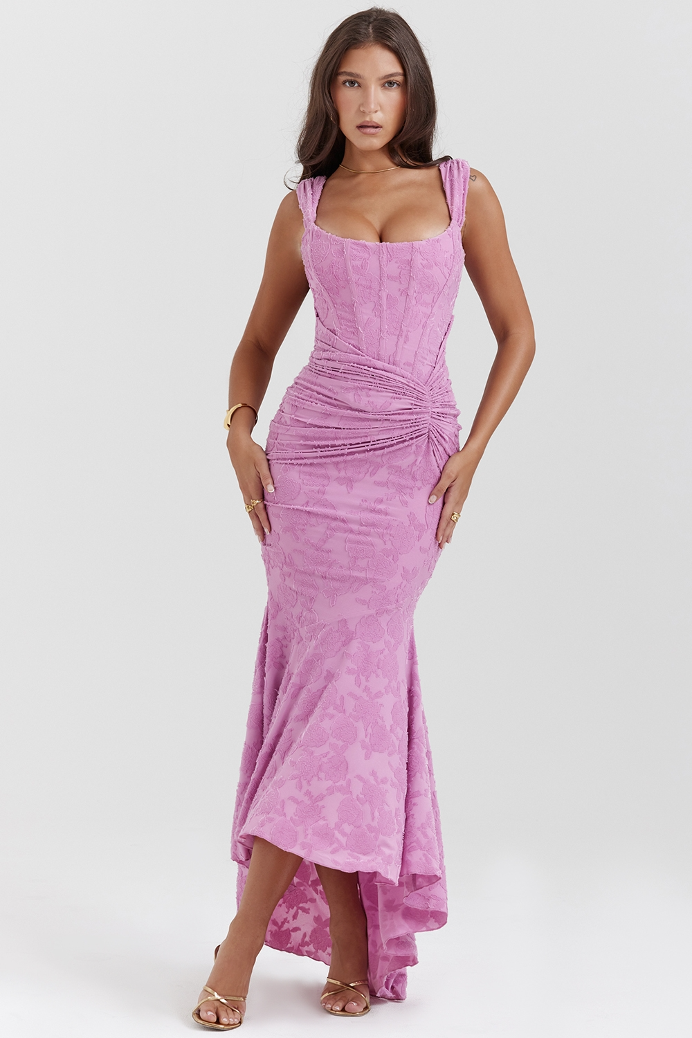 Sculpting Lace Maxi Dress | Sleeveless Design for Formal Events and Parties