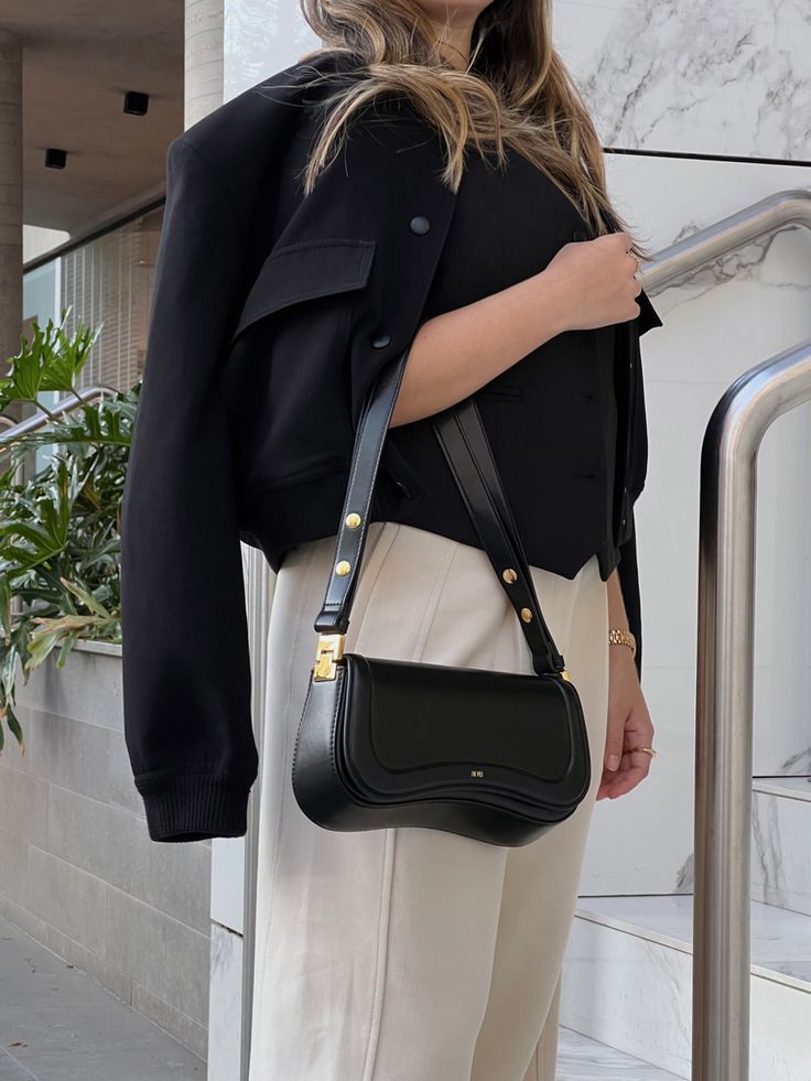 Jhora Shoulder Bag - Durable Fabric, Casual Design, Everyday Use, Adjustable Strap