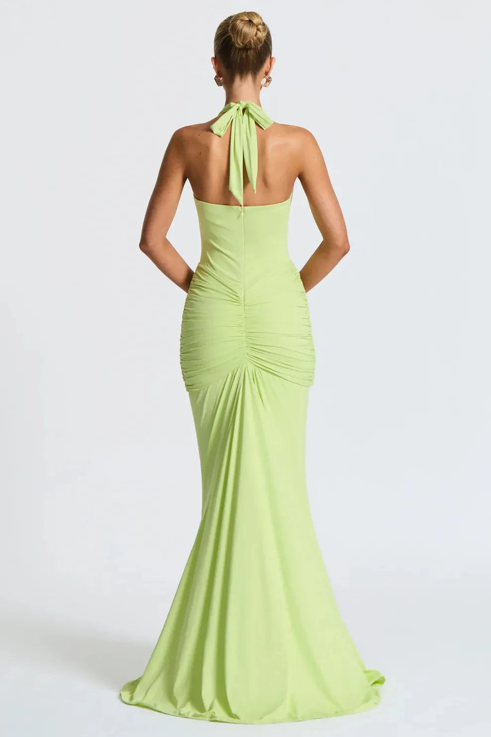 Plunging U-Wire Halter Jersey Maxi Dress with Draped Design for Evening Wear